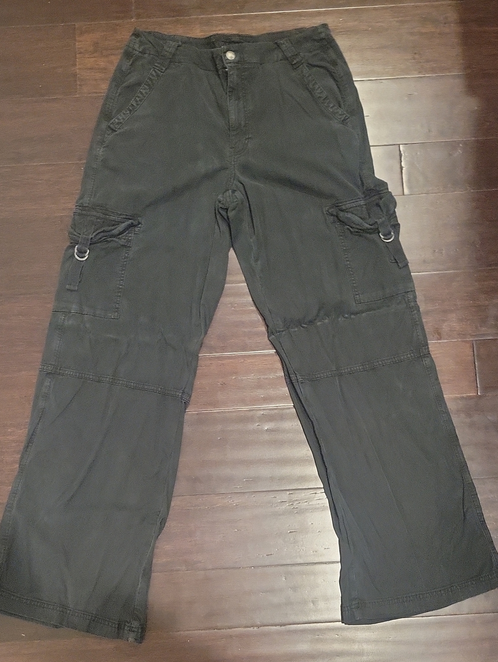 American Eagle Outfitters Black Cargo Pants with Utility Pockets